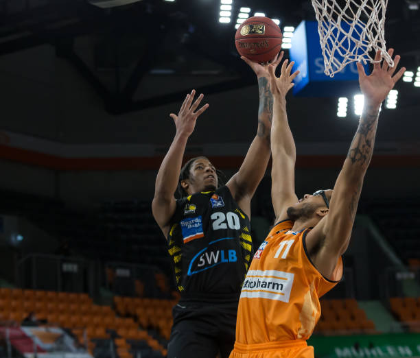 守和拼搏都 守和拼搏都